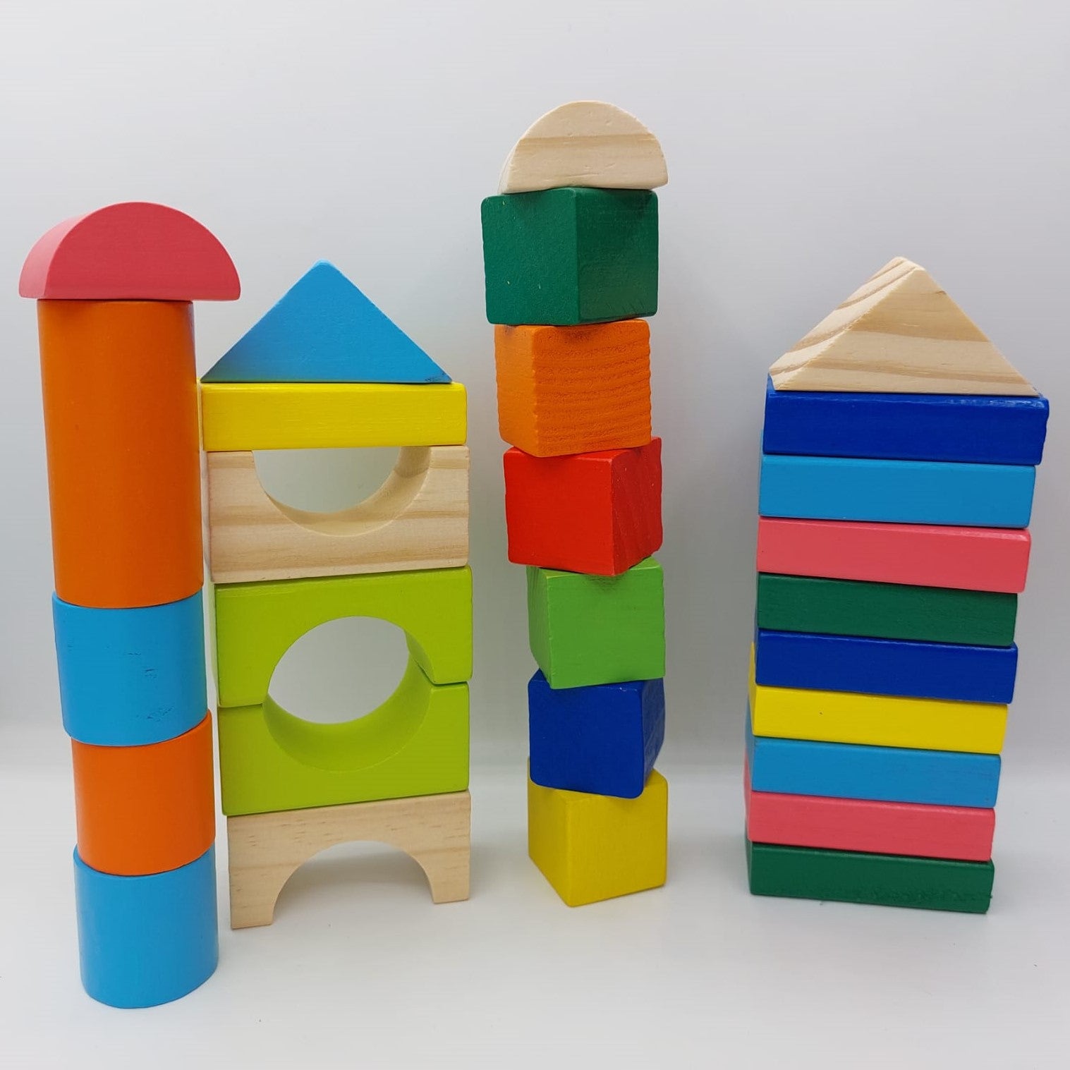 Forme geometrice multicolore, cuburi constructii, cutie depozitare, 42 piese